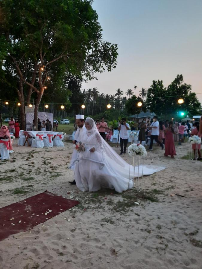 Eastwind Beach Club- אל נידו מראה חיצוני תמונה